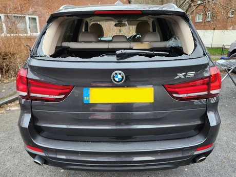 Glass replacement example - rear windscreen